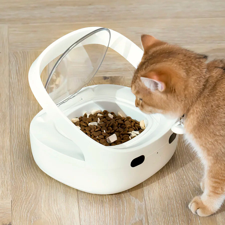 Petoneer NutriCare Multi-Pet Feeder for Cats And Dogs with App Global Version Smart Pet Feeder Plastic Material No Battery Included
